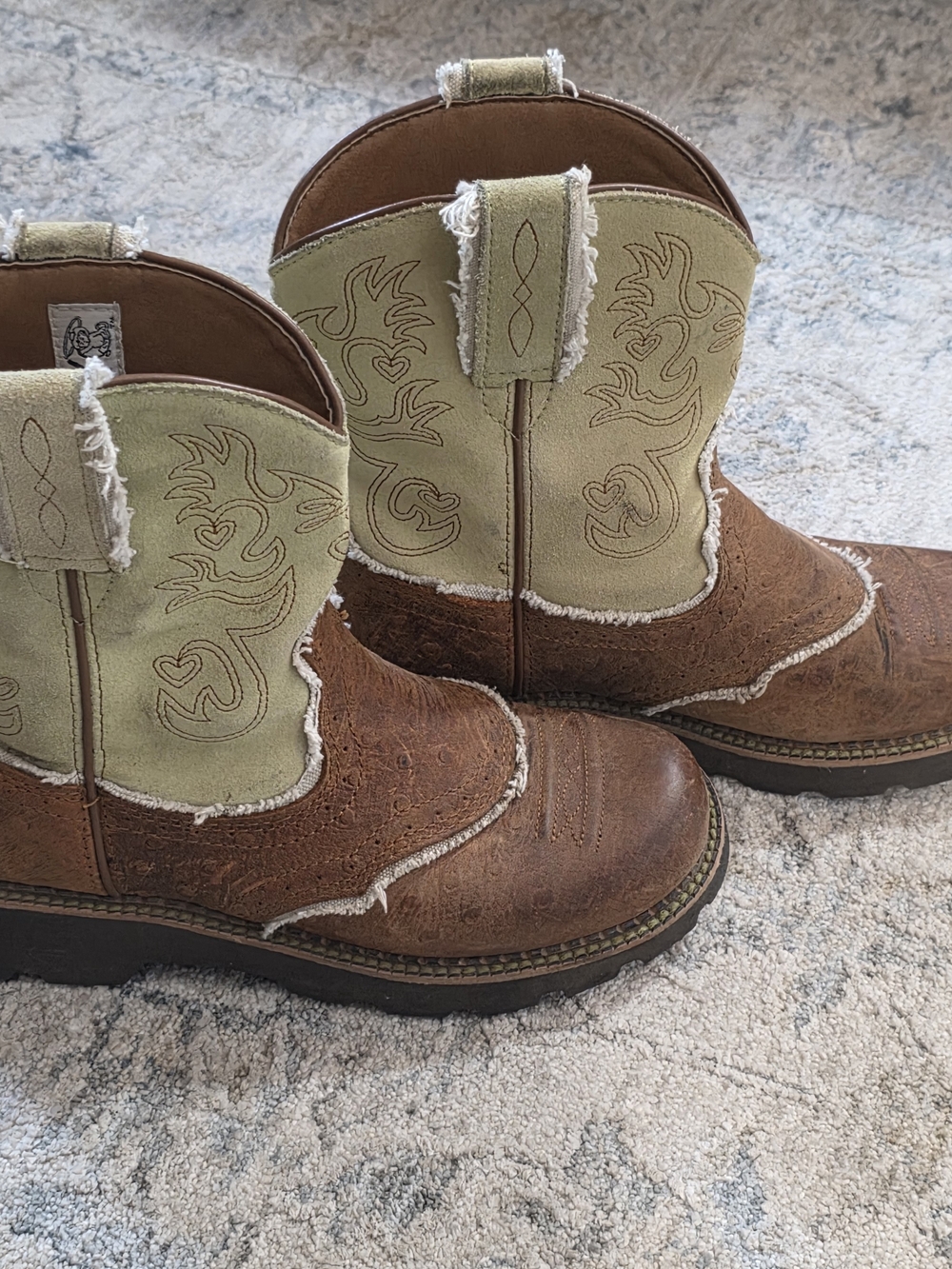 Womens Ariat Fat Baby Boots